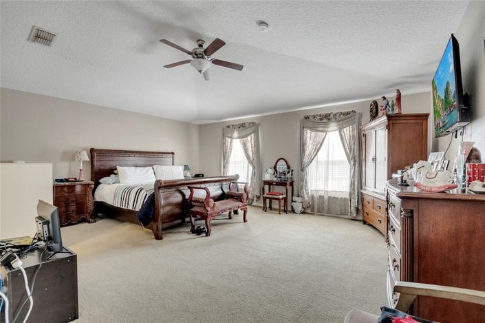 Image No.30-4 Bed Property for sale