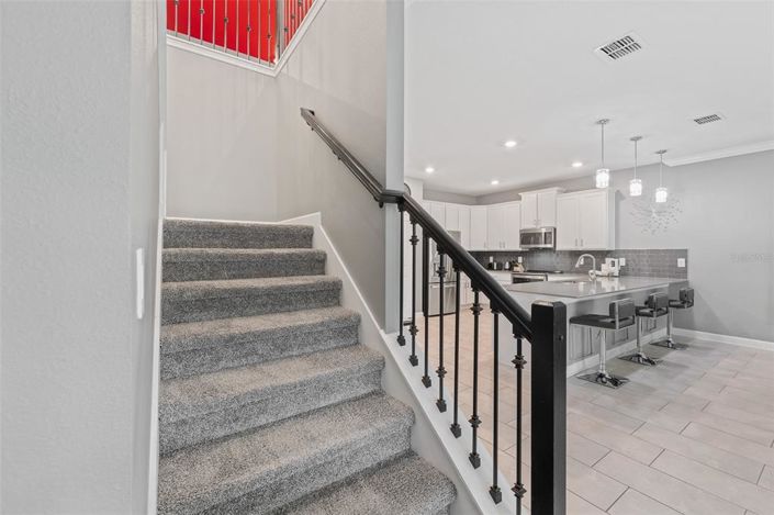 Image No.25-9 Bed Property for sale