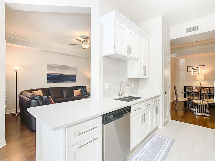 Image No.11-1 Bed Property for sale