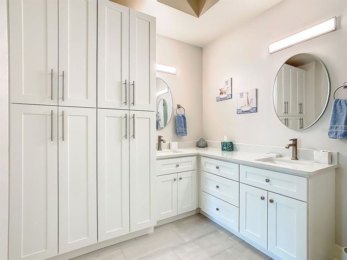 Image No.21-1 Bed Property for sale