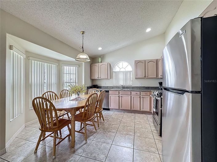 Image No.11-4 Bed Property for sale