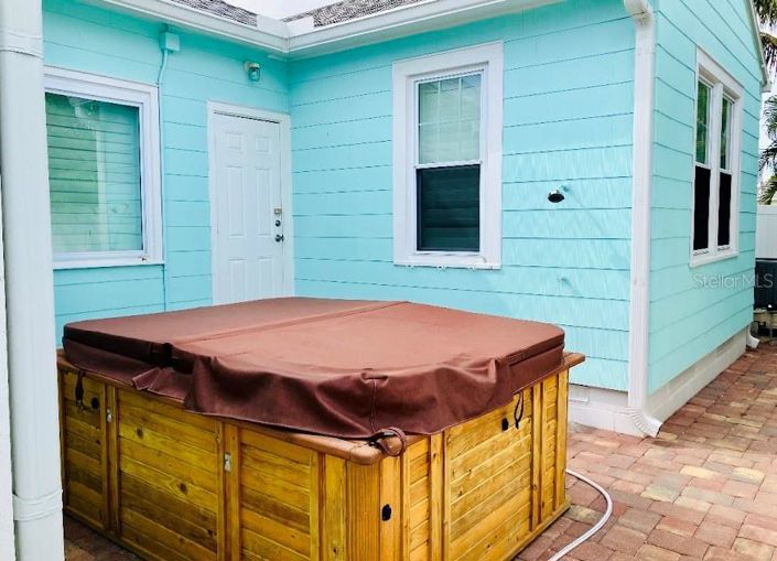 Image No.14-3 Bed Property for sale