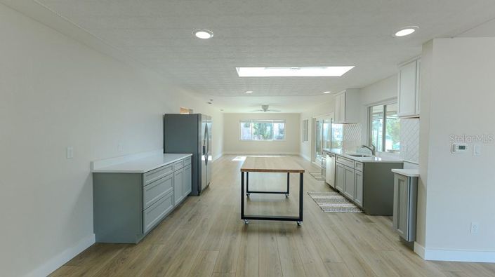 Image No.13-4 Bed Property for sale