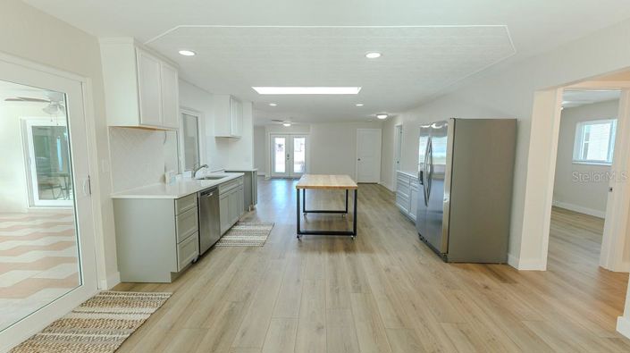 Image No.18-4 Bed Property for sale