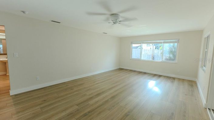 Image No.19-4 Bed Property for sale