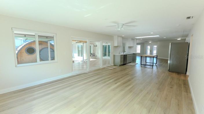 Image No.22-4 Bed Property for sale