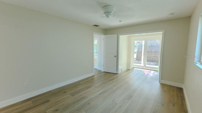 Image No.25-4 Bed Property for sale