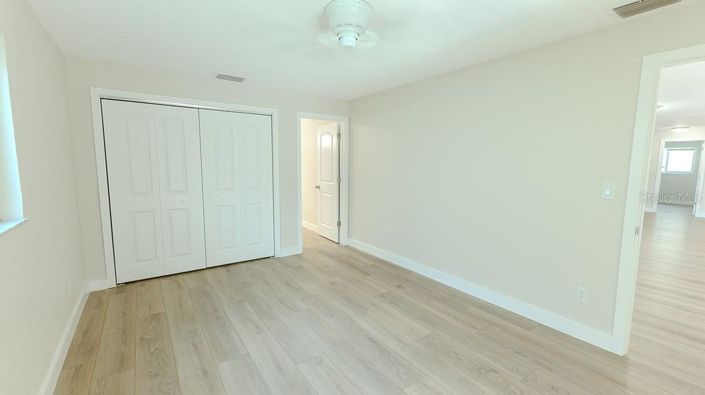 Image No.26-4 Bed Property for sale