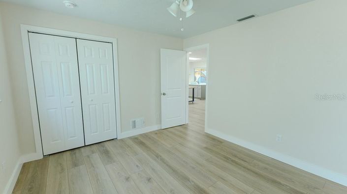 Image No.30-4 Bed Property for sale