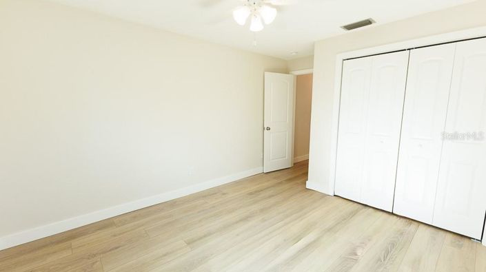 Image No.37-4 Bed Property for sale