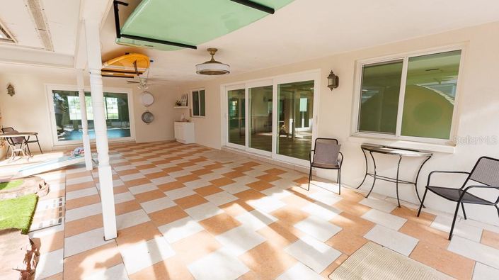 Image No.44-4 Bed Property for sale