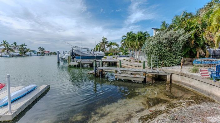 Image No.56-4 Bed Property for sale