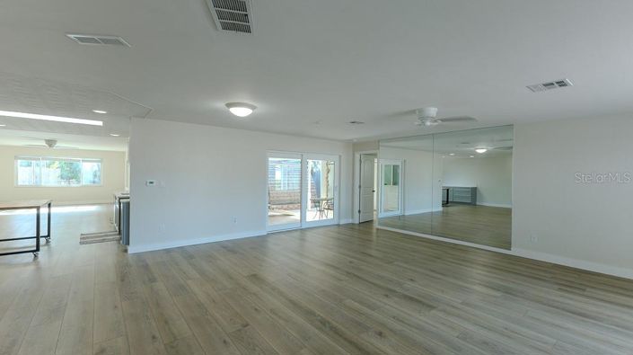 Image No.8-4 Bed Property for sale