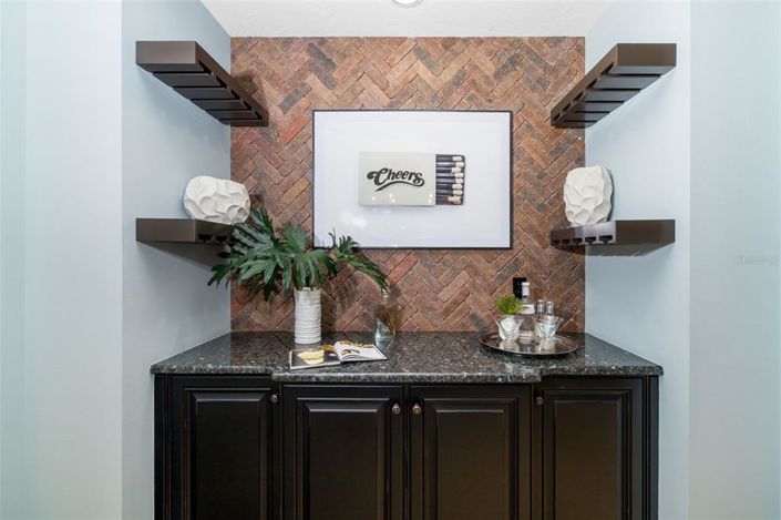 Image No.19-4 Bed Property for sale