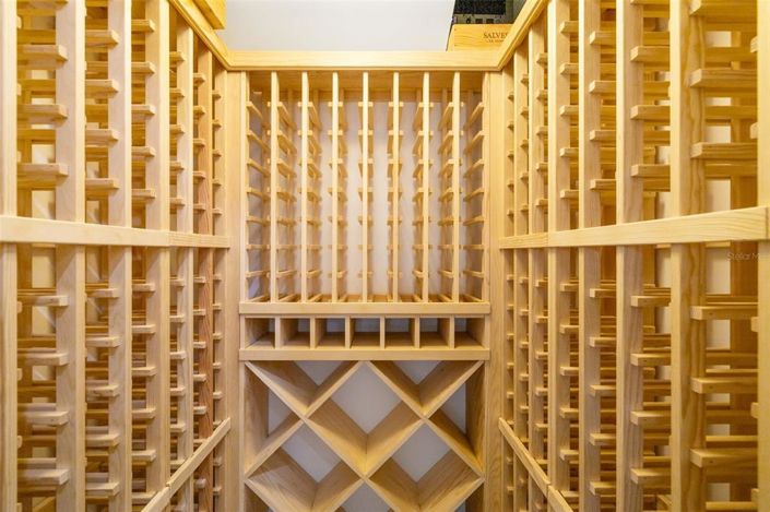 Image No.21-4 Bed Property for sale