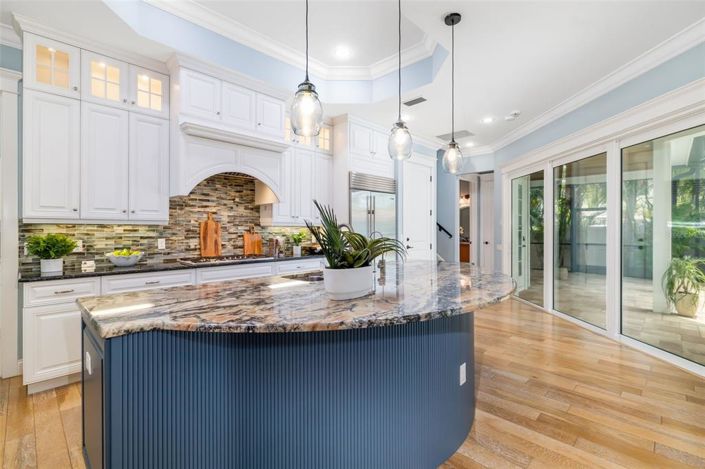 Image No.23-4 Bed Property for sale