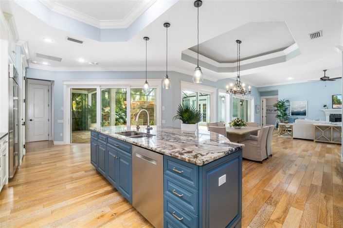 Image No.28-4 Bed Property for sale