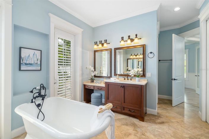 Image No.39-4 Bed Property for sale