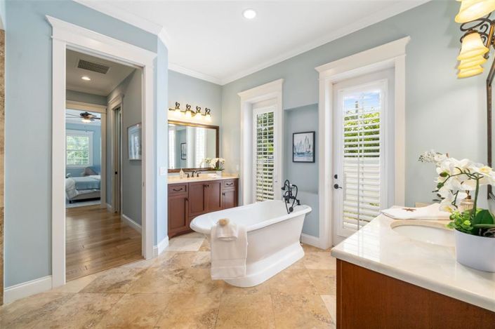 Image No.40-4 Bed Property for sale