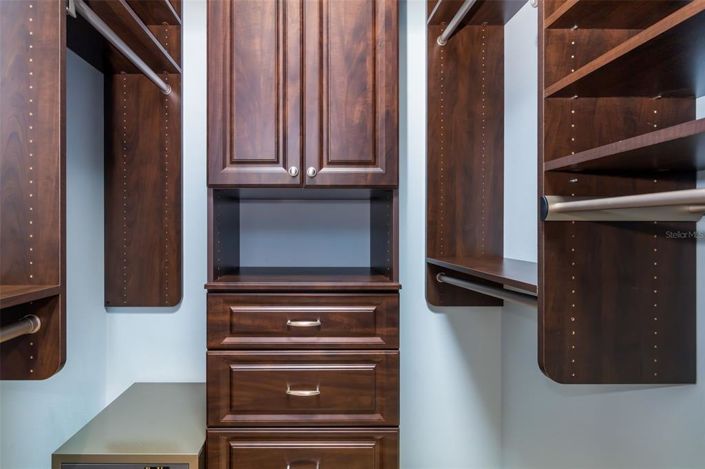 Image No.45-4 Bed Property for sale