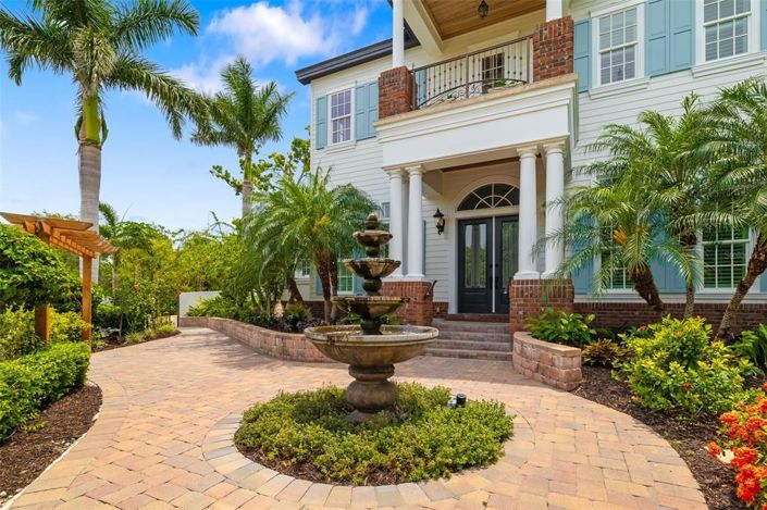 Image No.6-4 Bed Property for sale