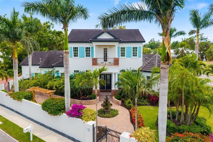 Image No.63-4 Bed Property for sale