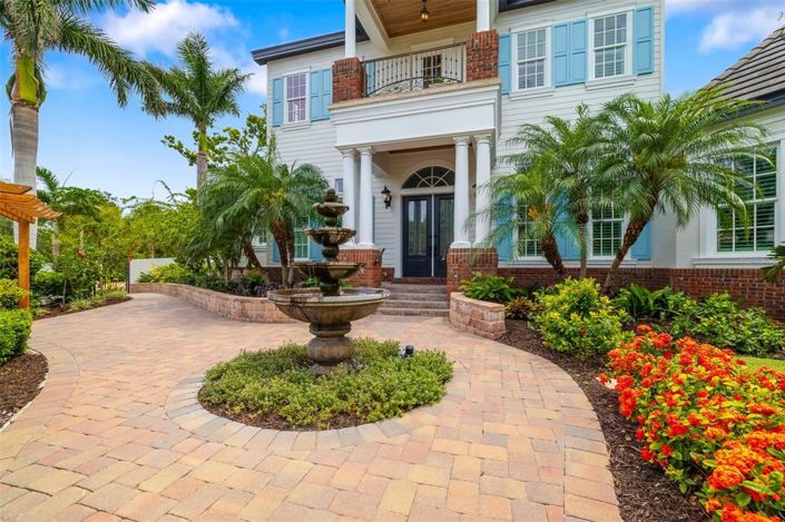 Image No.67-4 Bed Property for sale