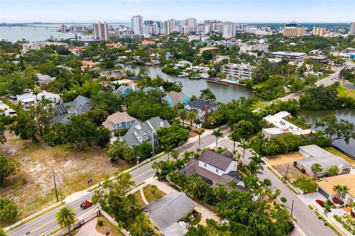 Image No.75-4 Bed Property for sale