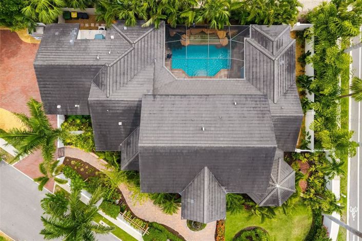 Image No.76-4 Bed Property for sale