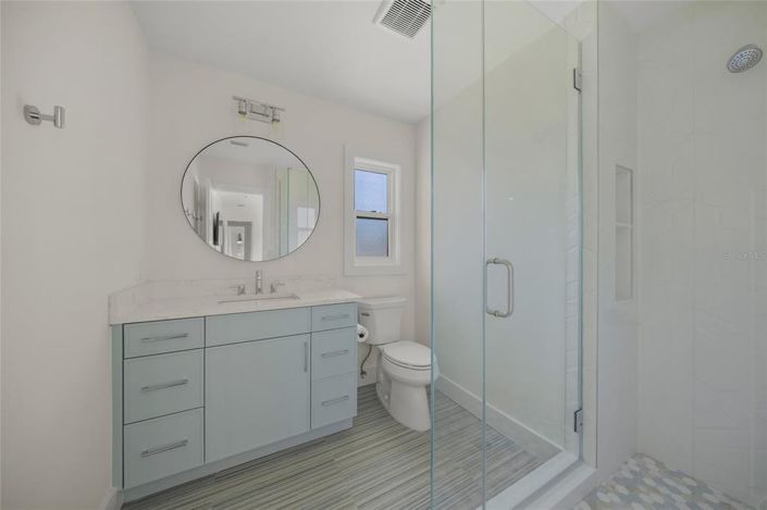 Image No.23-3 Bed Property for sale