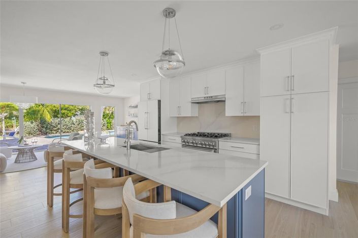 Image No.6-3 Bed Property for sale