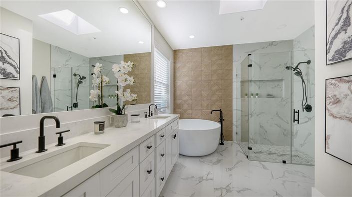 Image No.19-4 Bed Property for sale