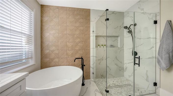 Image No.20-4 Bed Property for sale