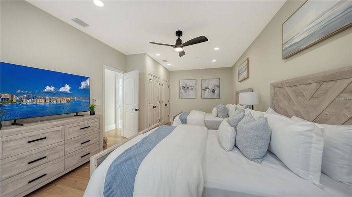 Image No.27-4 Bed Property for sale