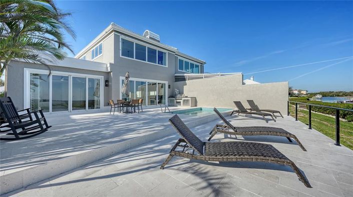 Image No.9-4 Bed Property for sale