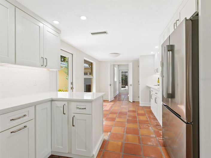 Image No.22-3 Bed Property for sale