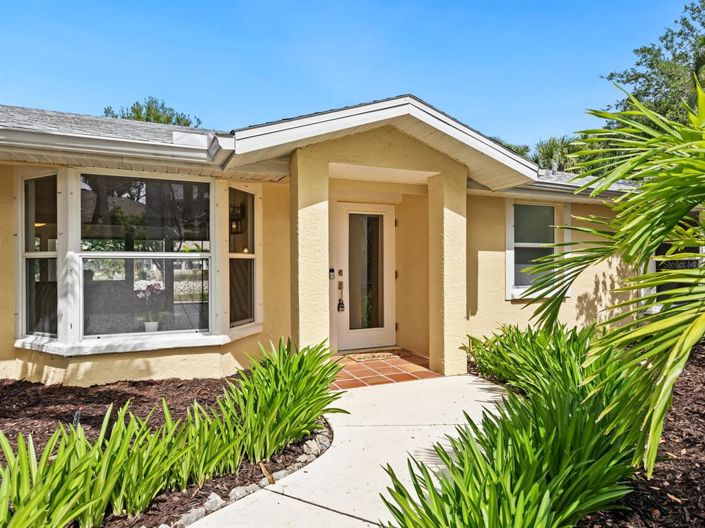 Image No.3-3 Bed Property for sale