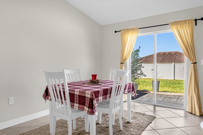 Image No.12-3 Bed Property for sale