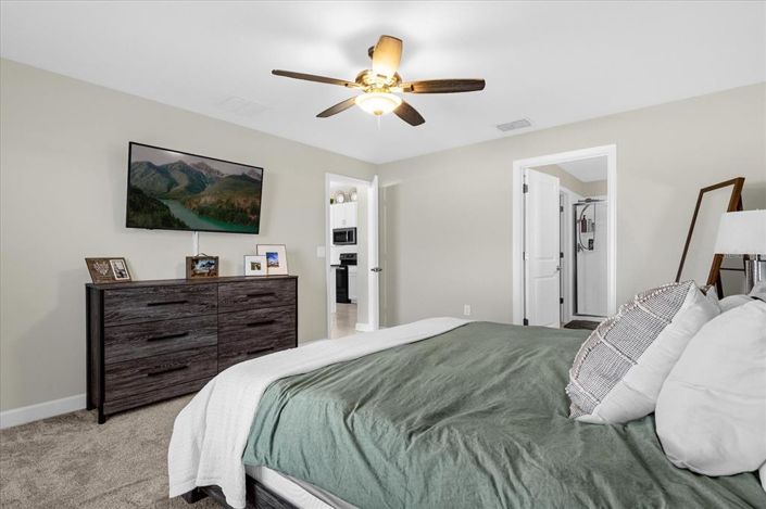 Image No.17-3 Bed Property for sale