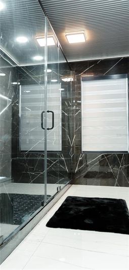 Image No.18-5 Bed Property for sale