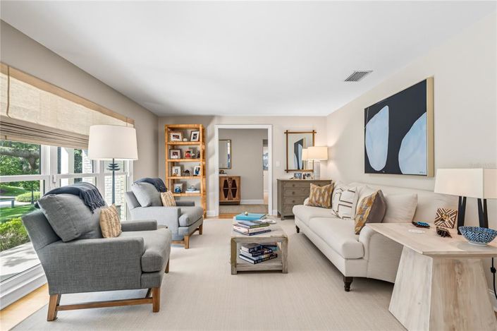 Image No.6-4 Bed Property for sale