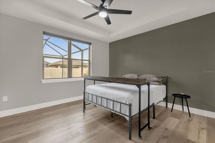 Image No.8-2 Bed Property for sale