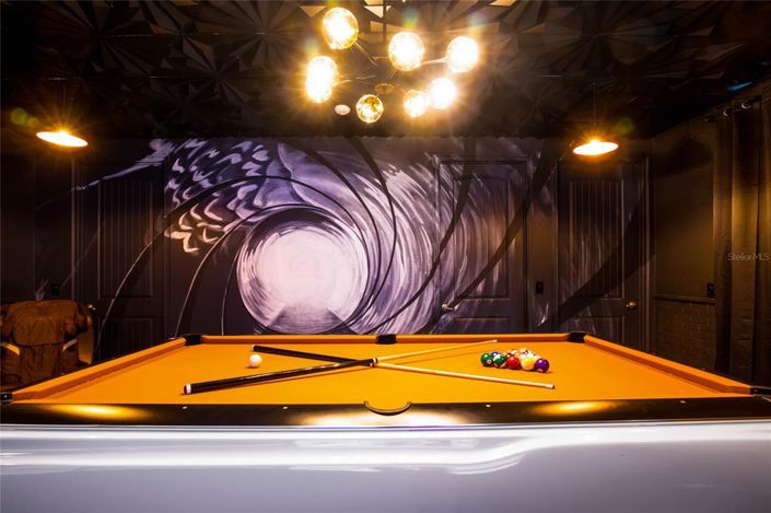 Image No.28-11 Bed Property for sale