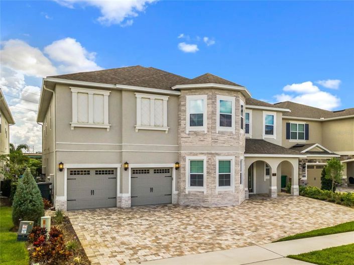 Image No.3-11 Bed Property for sale