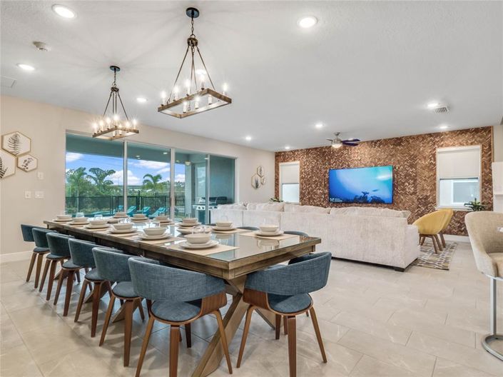 Image No.44-11 Bed Property for sale