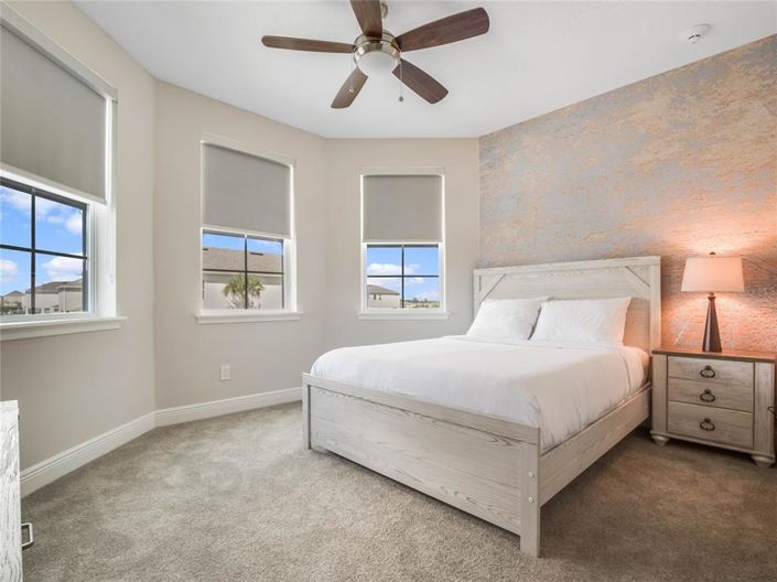 Image No.52-11 Bed Property for sale