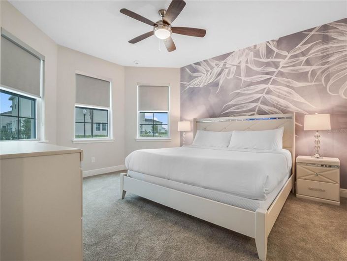 Image No.60-11 Bed Property for sale