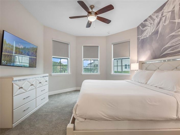 Image No.61-11 Bed Property for sale