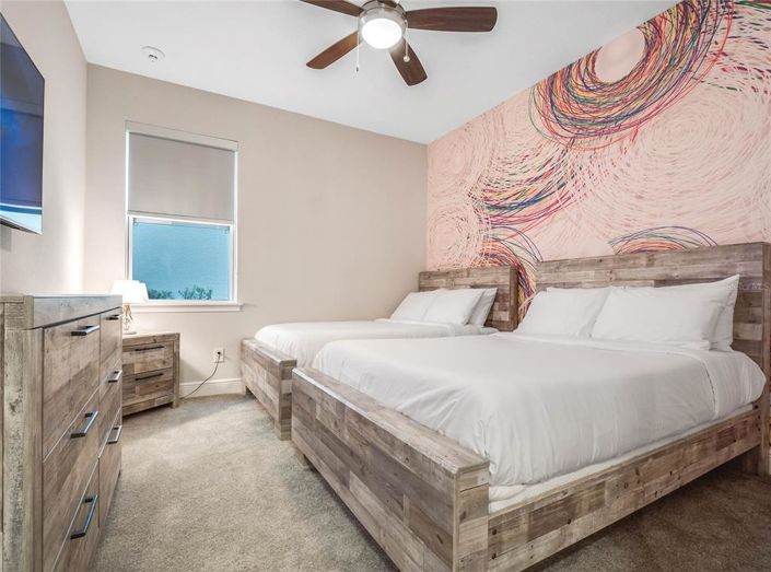 Image No.63-11 Bed Property for sale