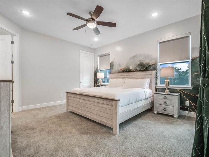 Image No.66-11 Bed Property for sale